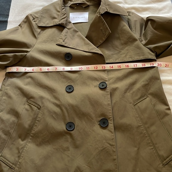 EVERLANE Khaki Double-Breasted Coat - Picture 8 of 8